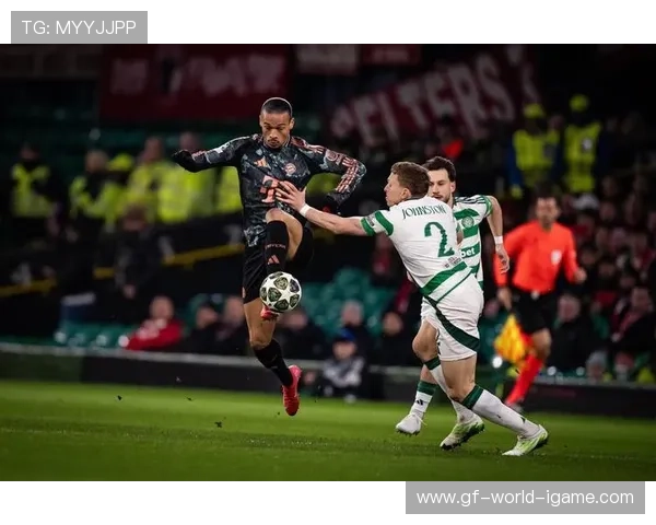 凯恩禁区外精巧分球让热刺形成快节奏射门机会