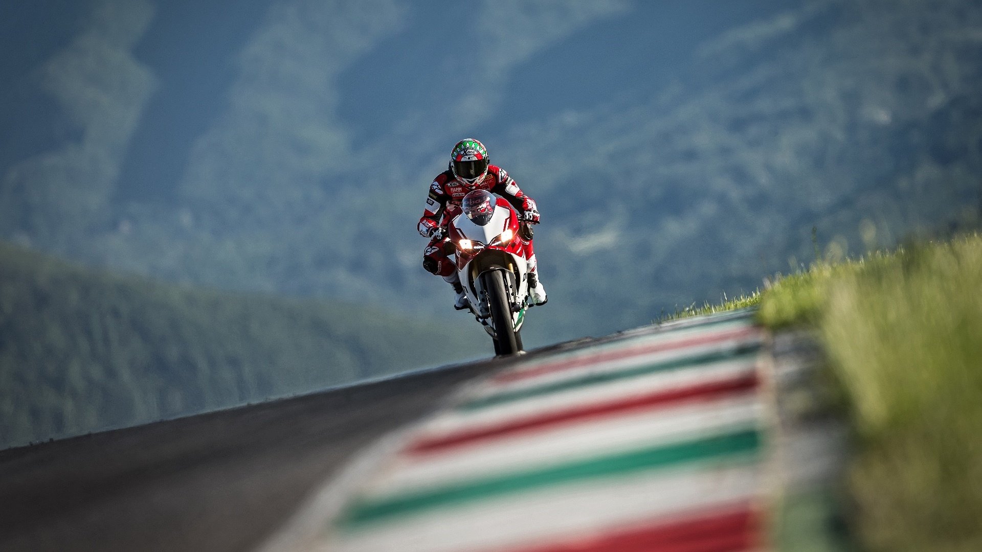 2026《王者荣耀》世冠杯规则调整:中国赛区与欧洲赛区的对抗强度数据复盘。